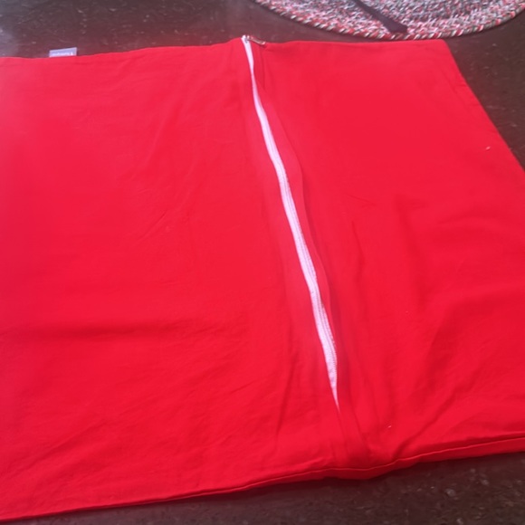 Two new throw pillow covers - Picture 3 of 3